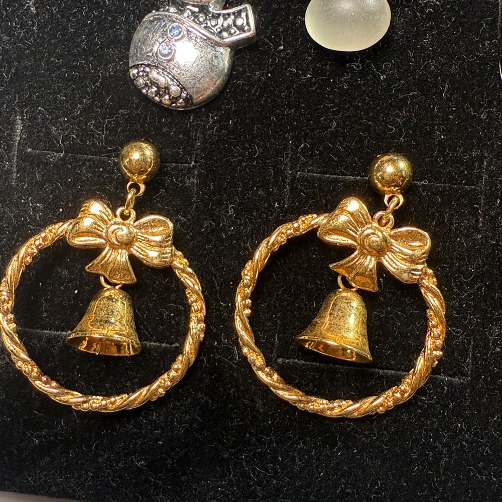 Holiday‎ Festive Bundle Earrings and necklaces - Picture 5 of 10